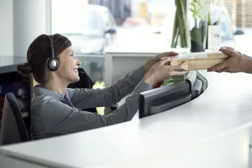 Mail handling, scanning and forwarding service in Kavala